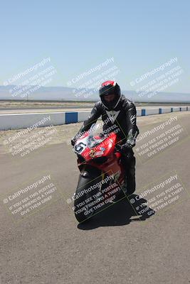 media/Jun-08-2025-TrackDaz (Sun) [[dc1ba13c79]]/Around the Pits/